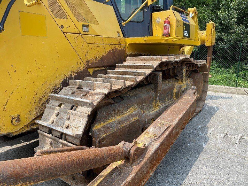 Komatsu D155A-3 Telaketjupuskutraktorit
