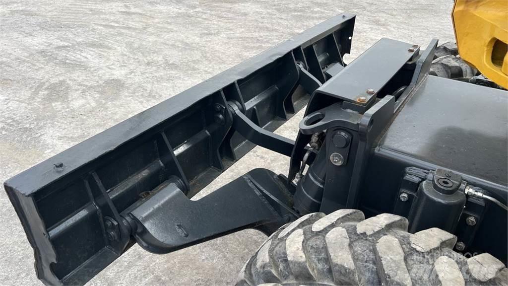Komatsu PW118MR-11 Pyöräkaivukoneet