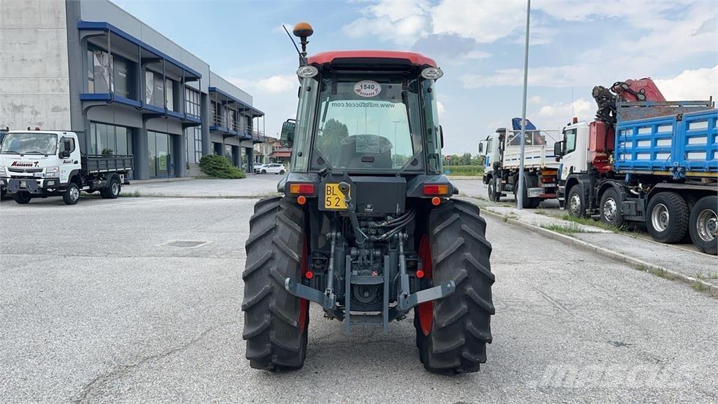 Kubota M8540N 4X4 Lumiaurat