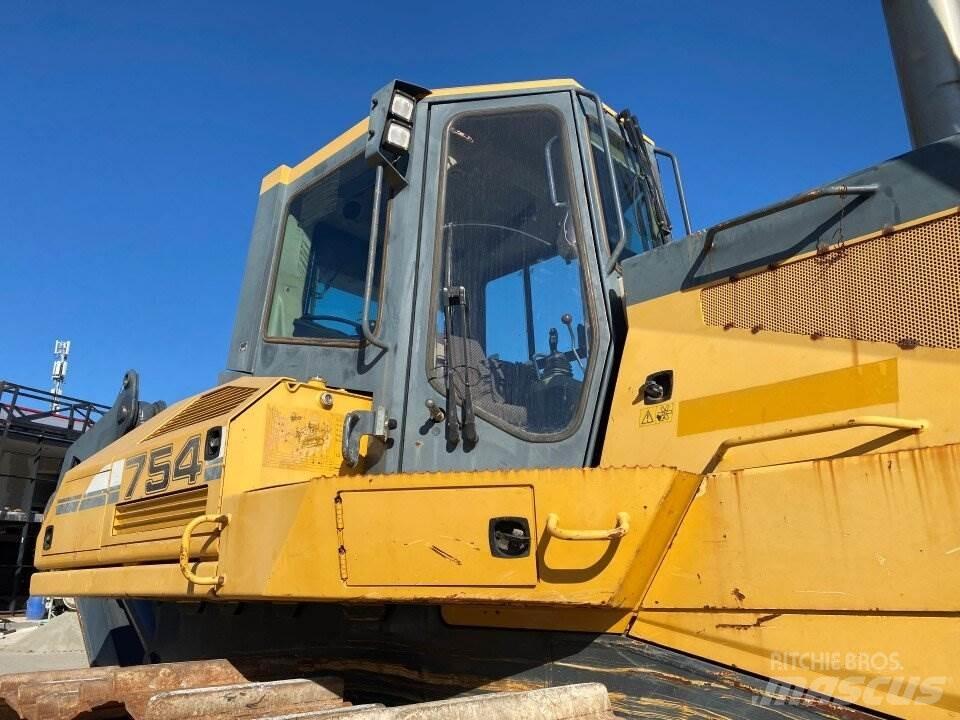 Liebherr 754 Telaketjupuskutraktorit
