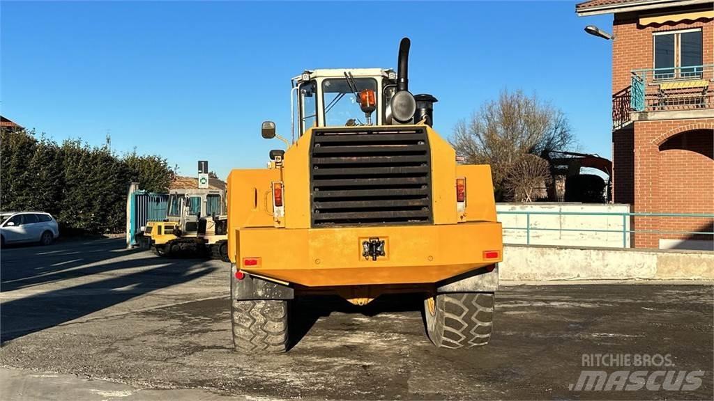 Liebherr L 551 Pyöräkuormaajat