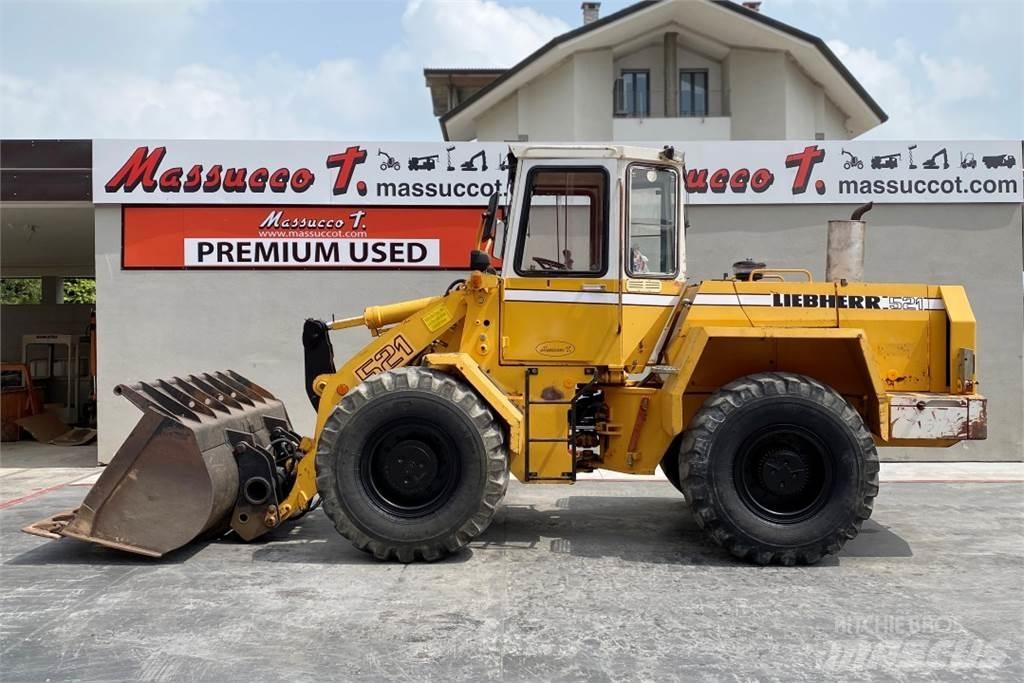 Liebherr L521 Pyöräkuormaajat