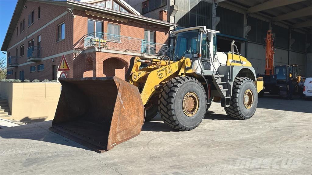 Liebherr L574 Pyöräkuormaajat