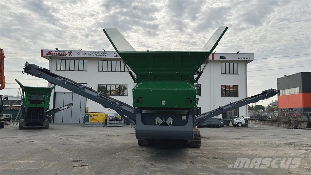 McCloskey R230 Jätteenlajittelukalustot