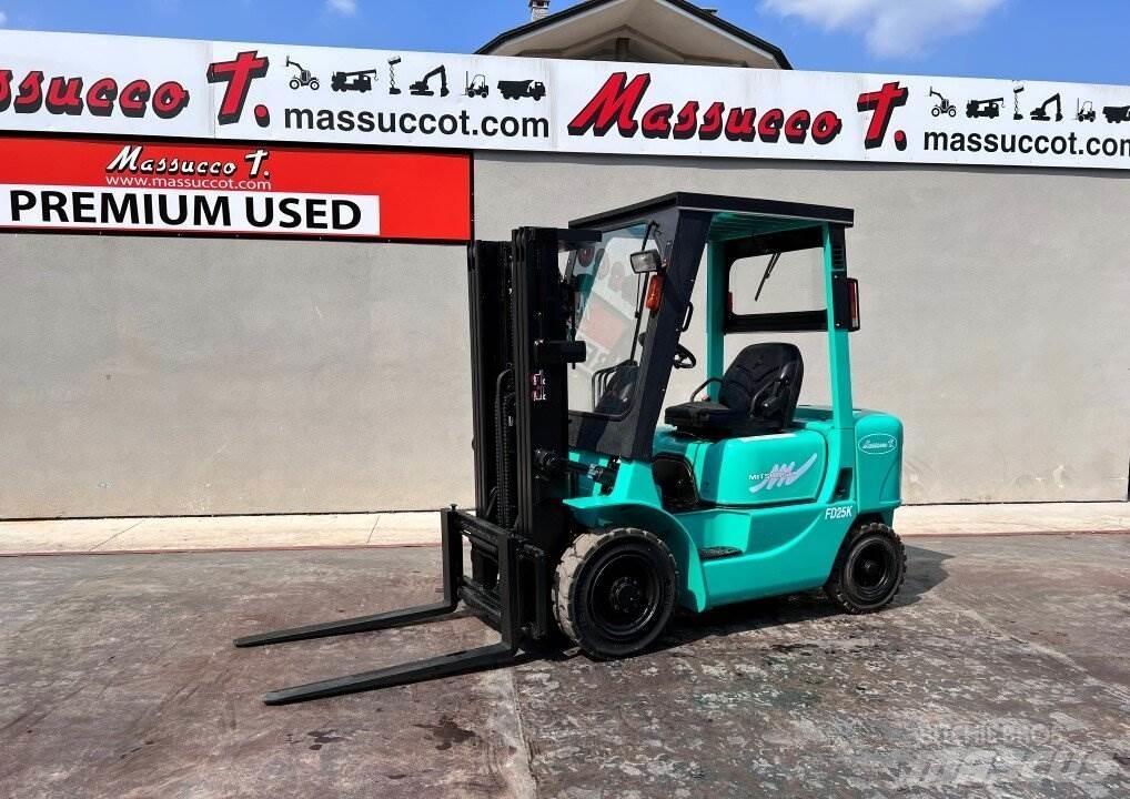 Mitsubishi FD25K Dieseltrukit