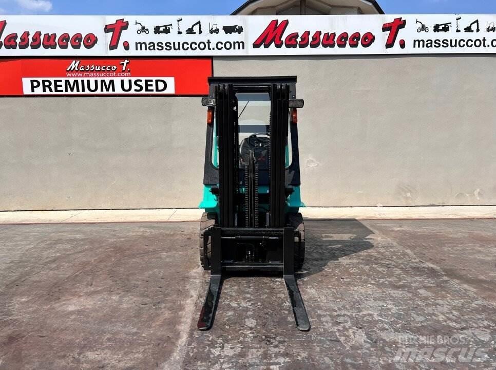 Mitsubishi FD25K Dieseltrukit