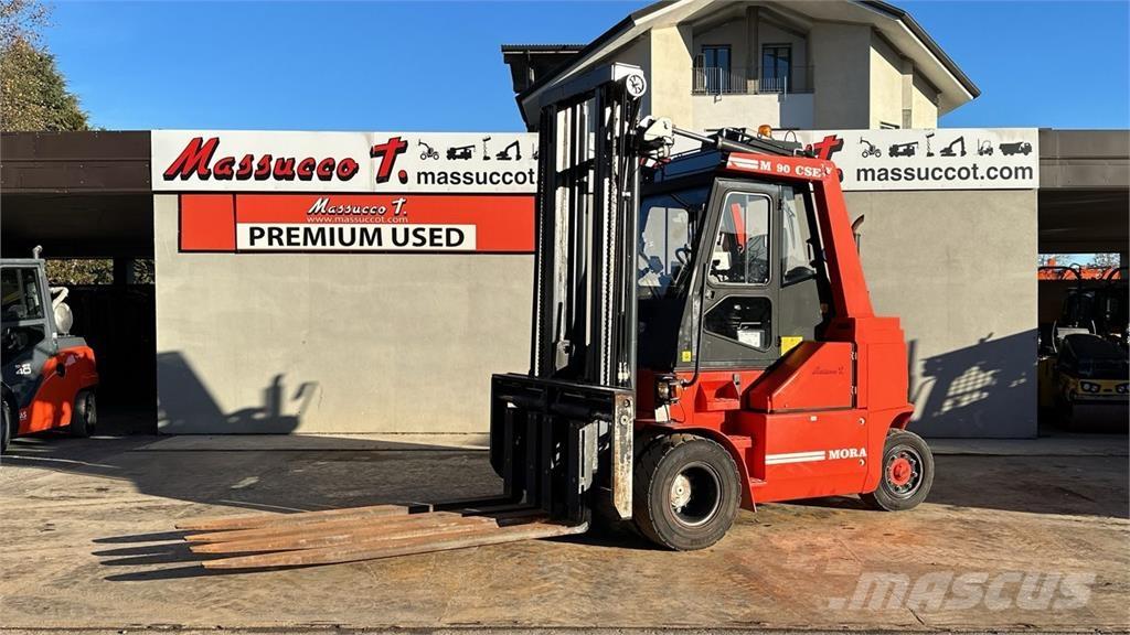 Mora M90 CSE Dieseltrukit