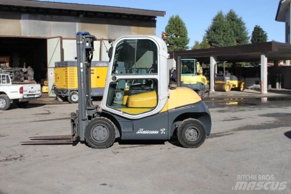 Nuova Detas SHR 40 Dieseltrukit