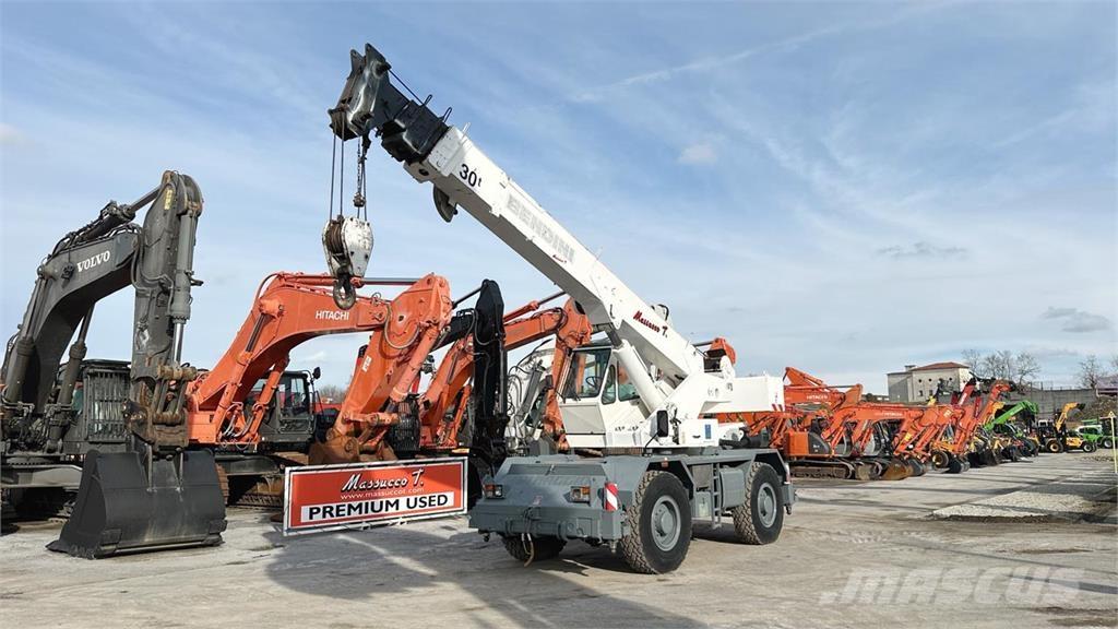 Terex A300 4x4 Mobiilinosturit
