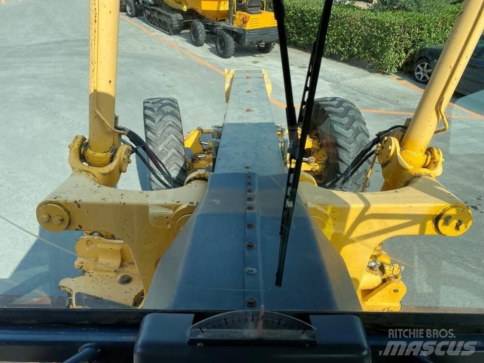 Volvo G740VHP Telaketjupuskutraktorit