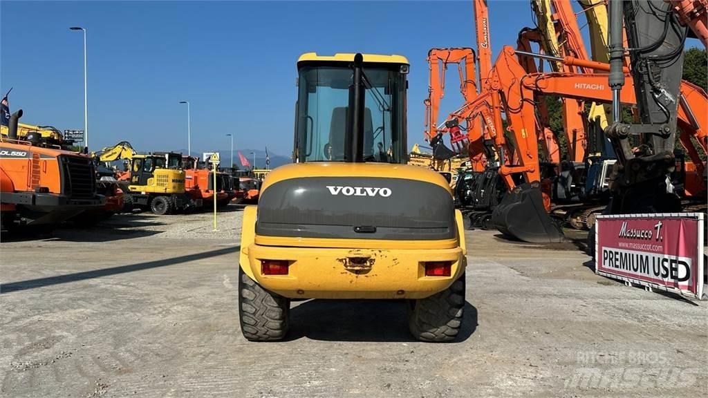 Volvo L 40 B-TP Pyöräkuormaajat