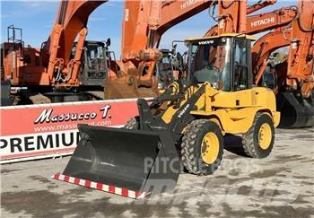 Volvo L30G Pyöräkuormaajat