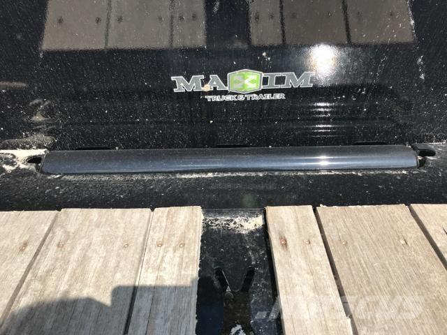 Deloupe Tilt Deck Lavaperävaunut