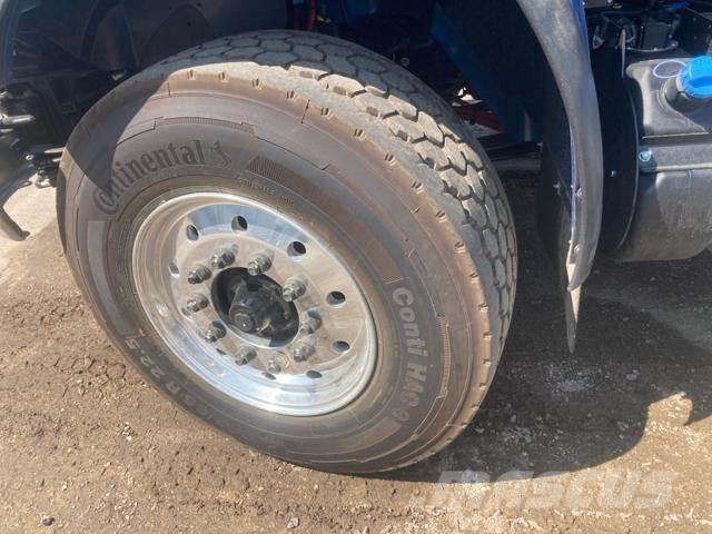 International HV Sora- ja kippiautot