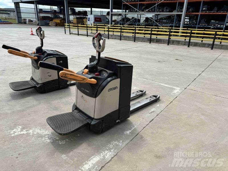 Crown WT3040 Lavansiirtotrukit