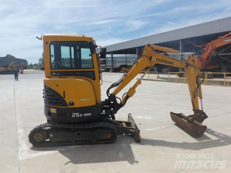 Hyundai R25Z-9A Minikaivukoneet < 7t