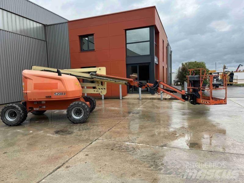 JLG 520AJ Kuukulkijat