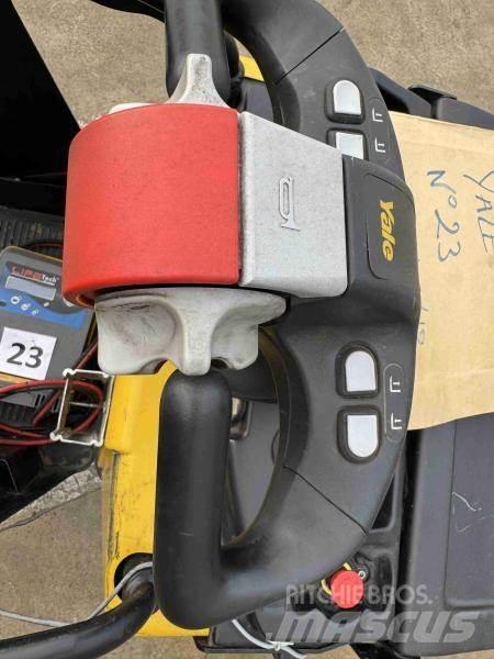 Yale MP20X Lavansiirtotrukit