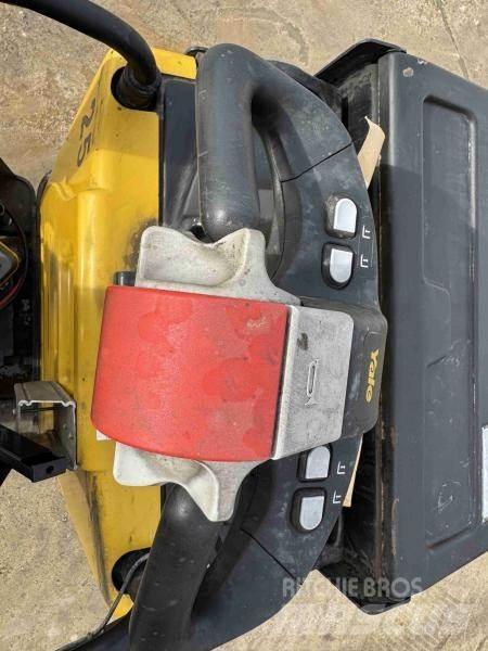Yale MP20X Lavansiirtotrukit