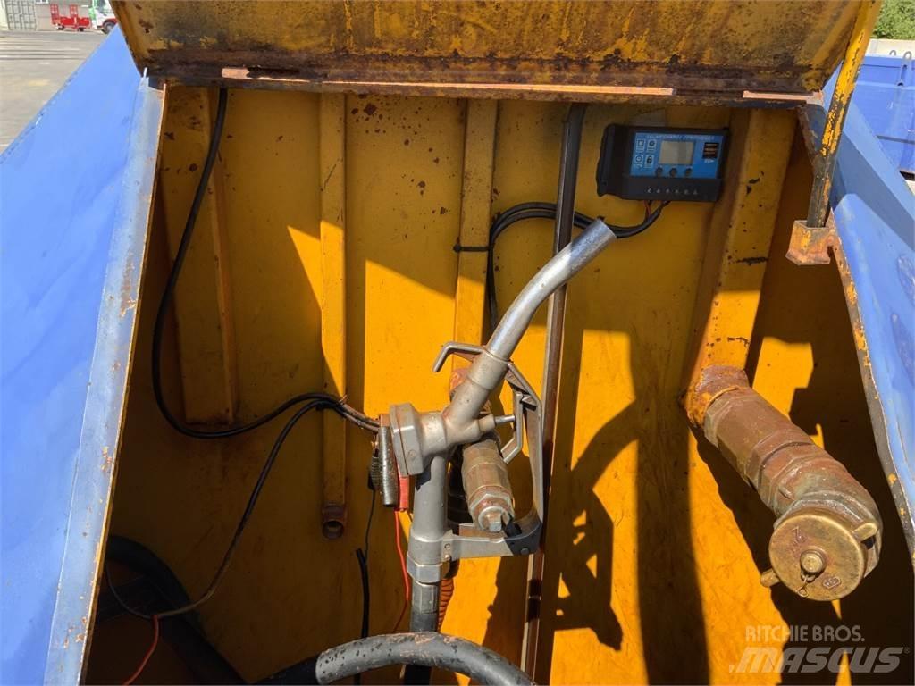 Blue Diesel Tank Muut maatalouskoneet