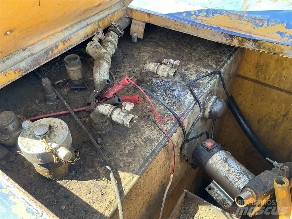 Blue Diesel Tank Muut maatalouskoneet