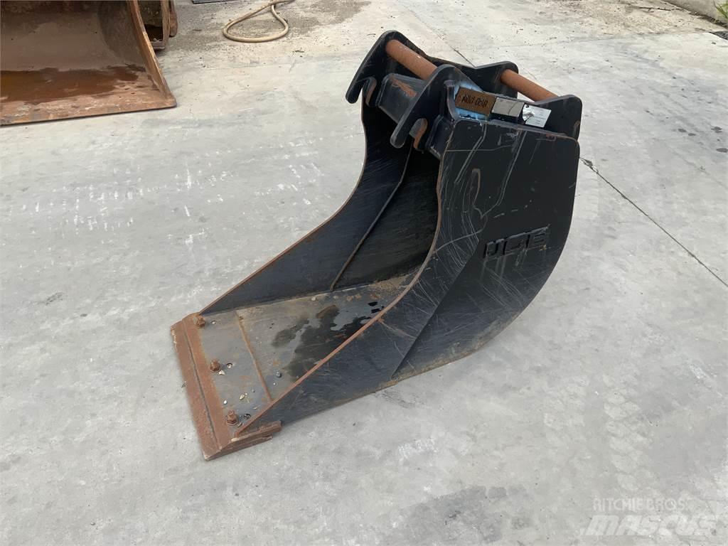 JCB 2ft bucket Muut maatalouskoneet