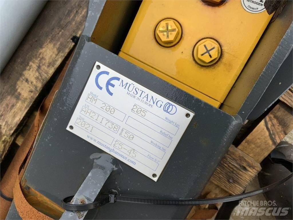 Mustang HM200 Breaker Muut maatalouskoneet