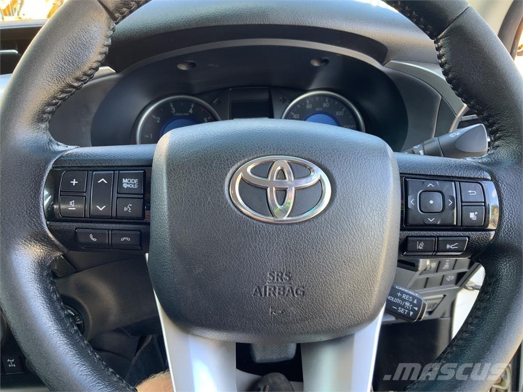Toyota Hilux (ST24384) Muut maatalouskoneet
