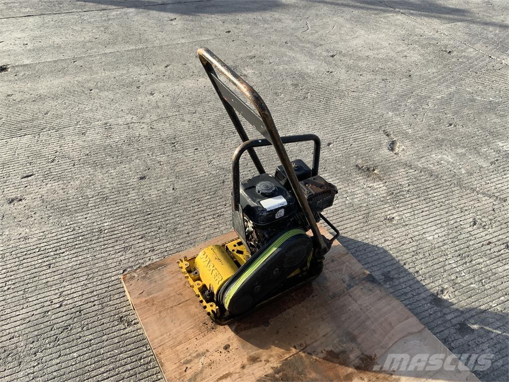Yellow Wacker Plate Muut maatalouskoneet