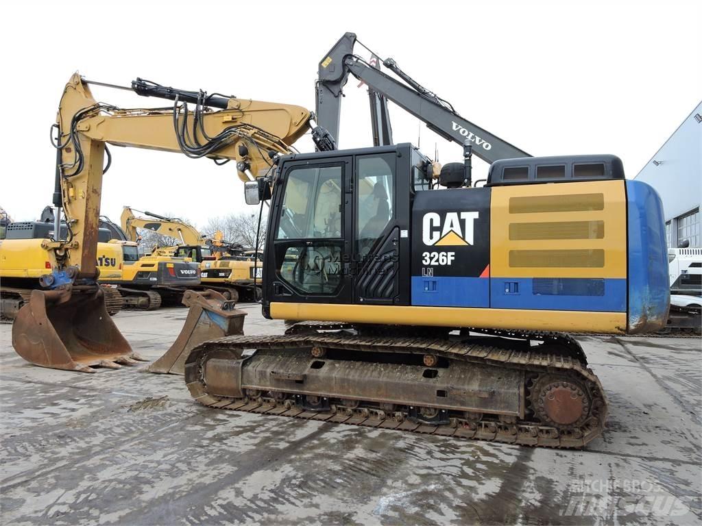 CAT 326F Telakaivukoneet