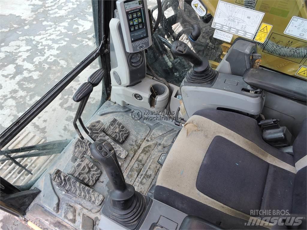 CAT 326F Telakaivukoneet