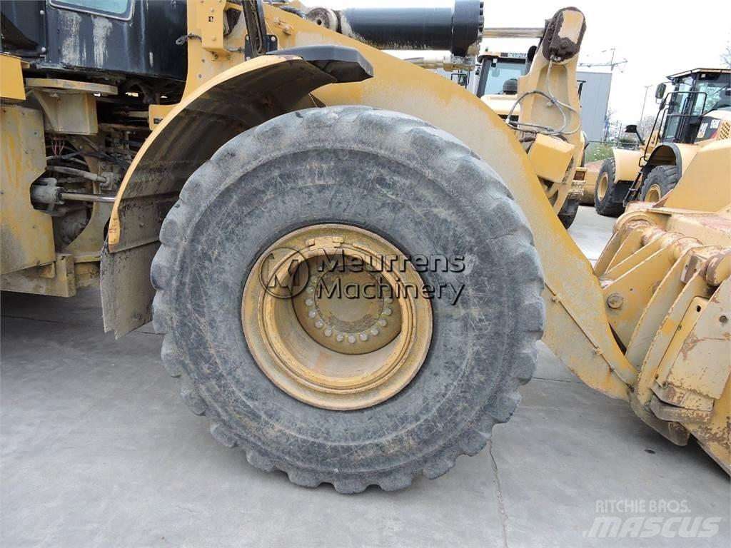 CAT 972M Pyöräkuormaajat