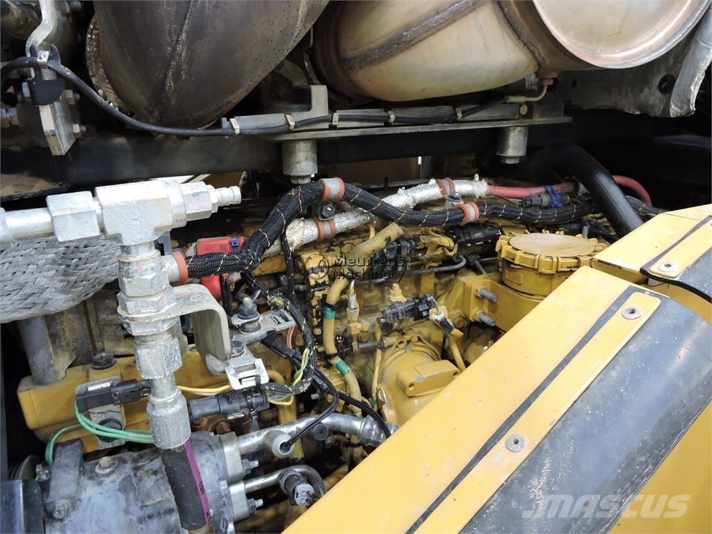 CAT 972M Pyöräkuormaajat
