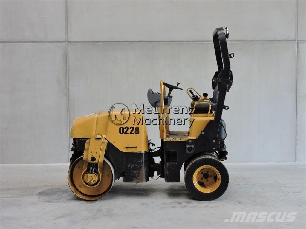 CAT CB225E Muut jyrät