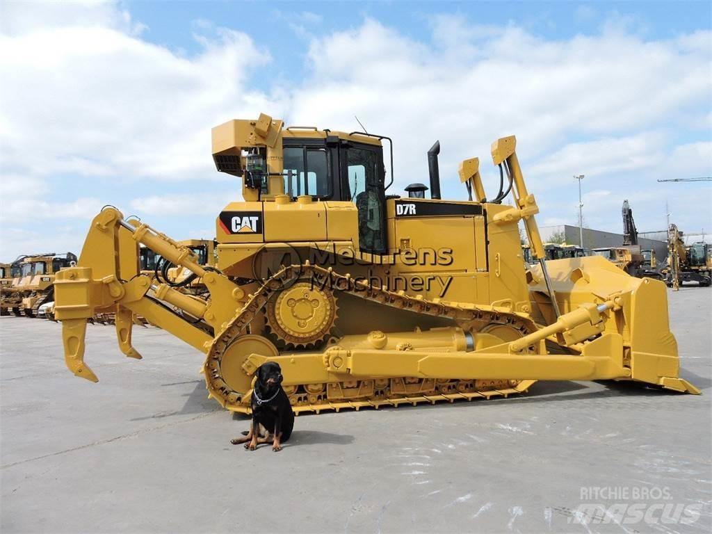 CAT D7R Puskukoneet