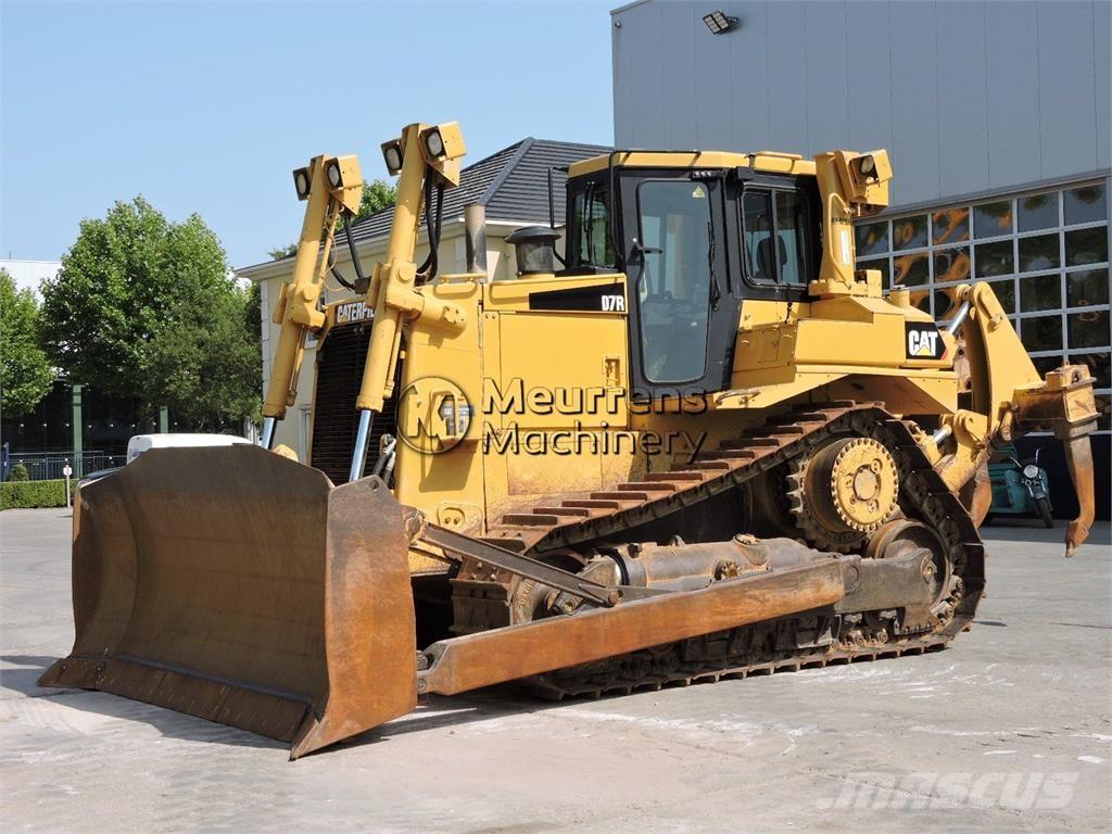 CAT D7R Puskukoneet