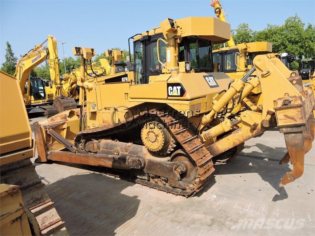 CAT D7R Puskukoneet