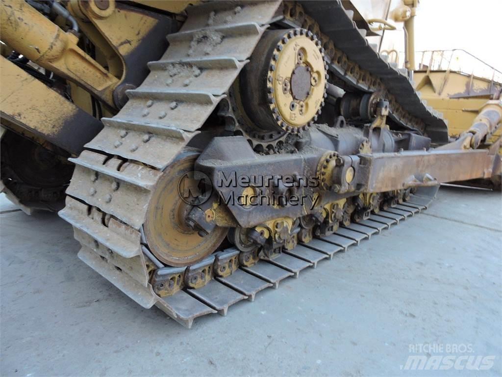 CAT D8T GERMAN Puskukoneet