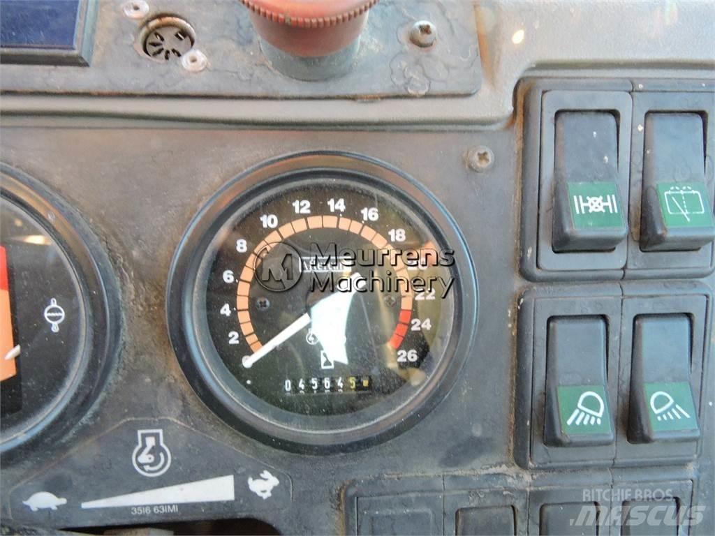 Fermec 965 Kaivurikuormaajat