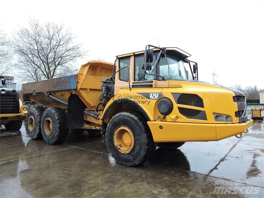 Volvo A25F Dumpperit