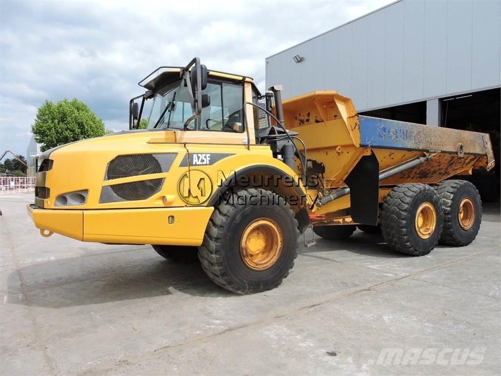 Volvo A25F Dumpperit