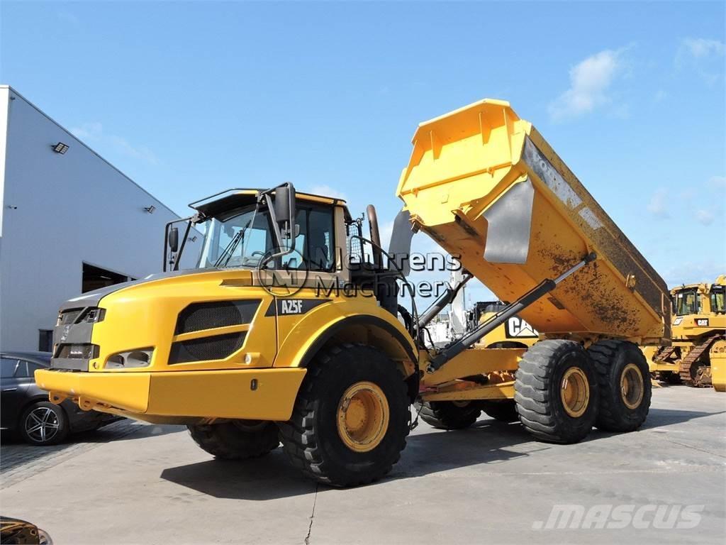 Volvo A25F Dumpperit
