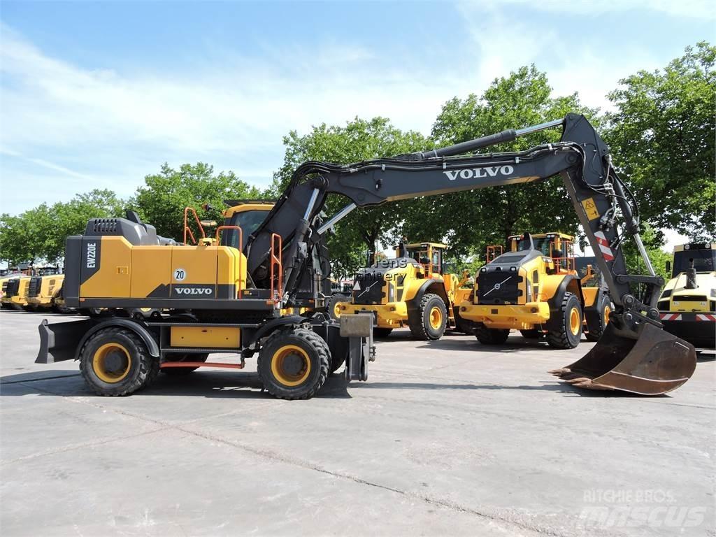 Volvo EW220E GERMAN Pyöräkaivukoneet