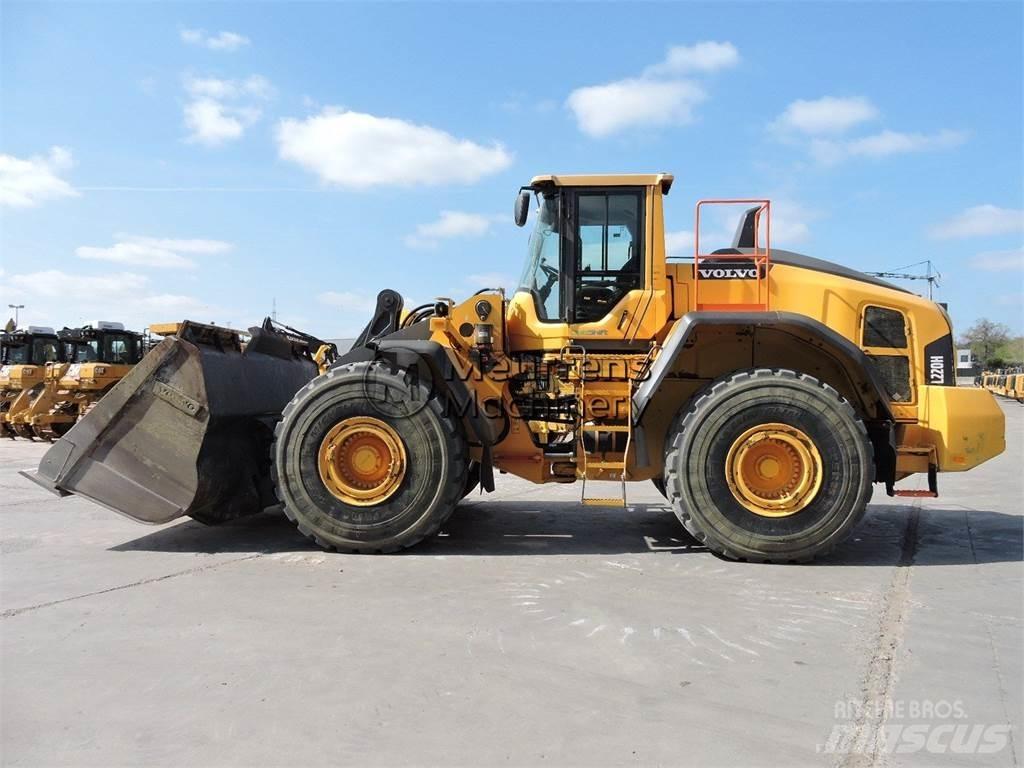 Volvo L220H Pyöräkuormaajat