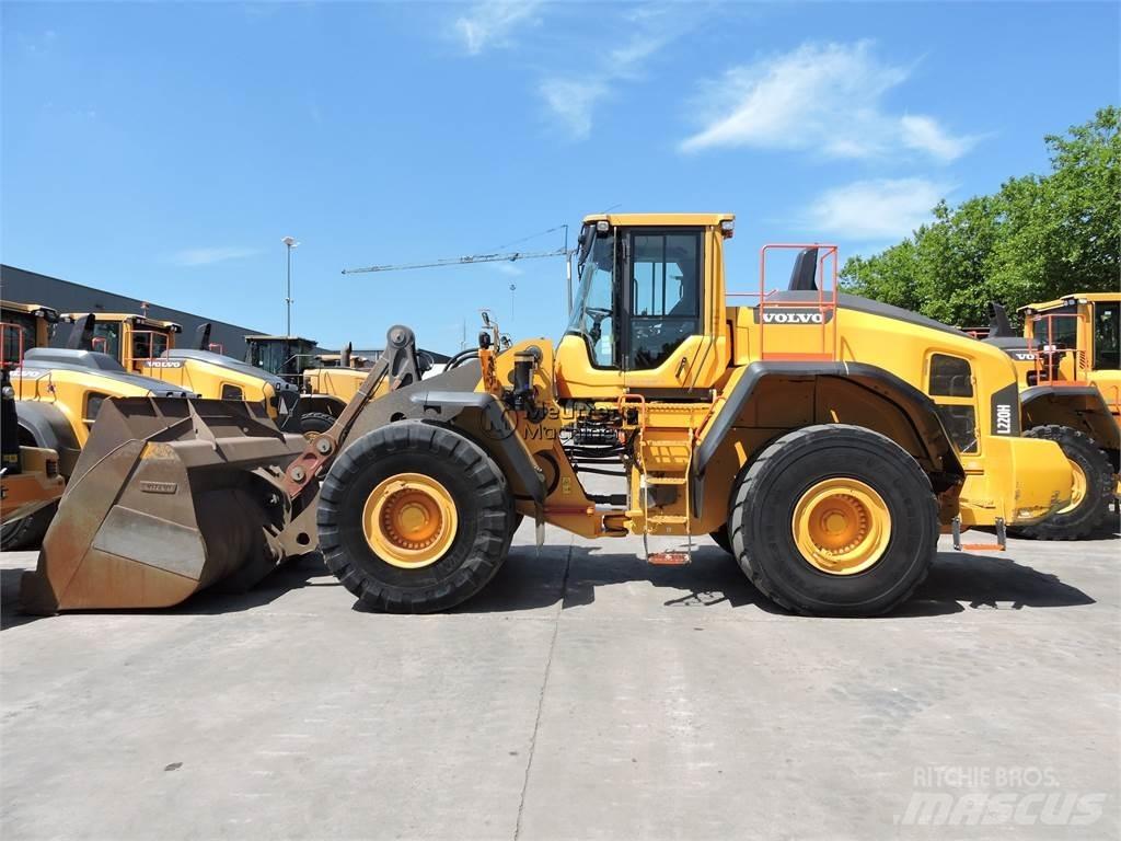 Volvo L220H Pyöräkuormaajat