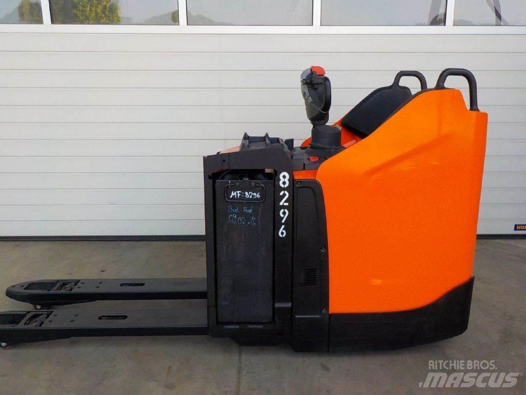BT LPE200 Lavansiirtotrukit