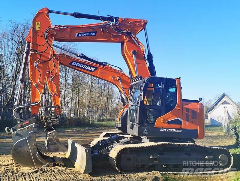 Develon DX 235 LCR-7 Telakaivukoneet