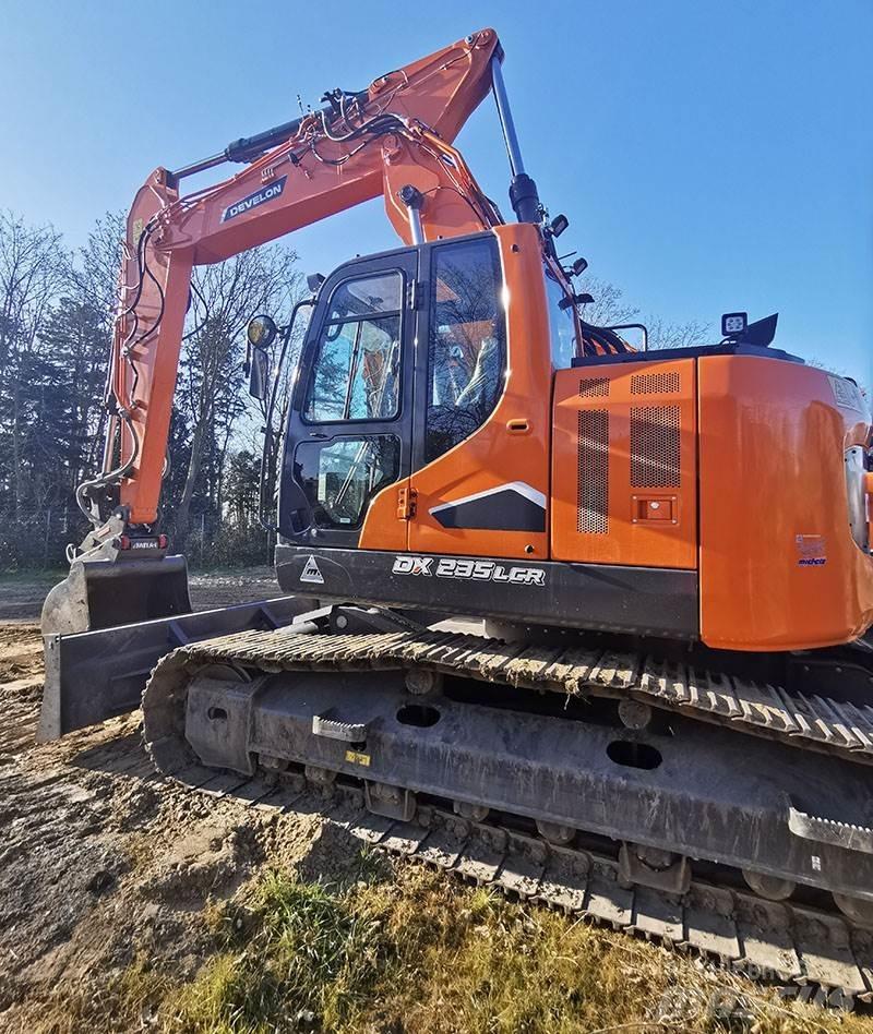 Develon DX 235 LCR-7 Telakaivukoneet