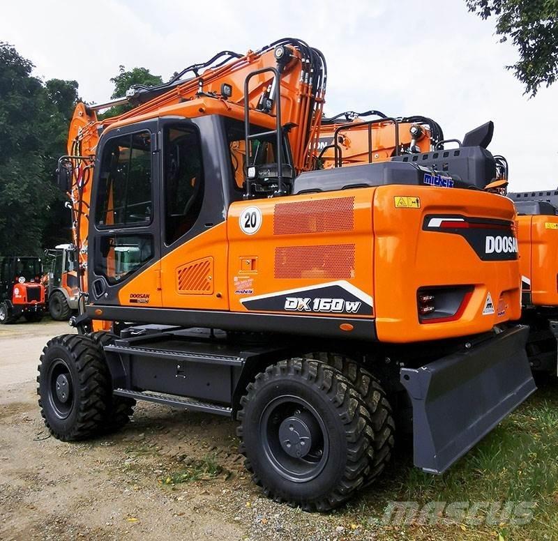 Doosan DX 160 W-7 Pyöräkaivukoneet