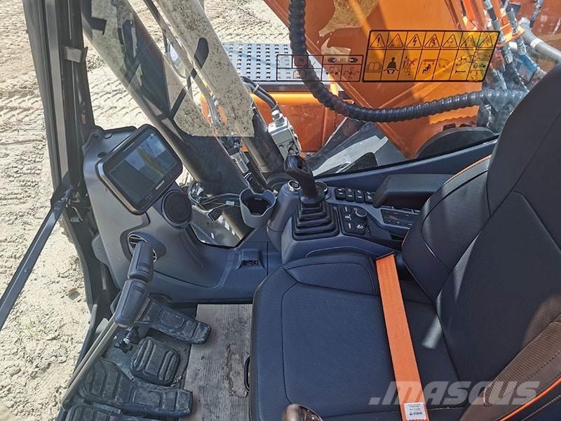 Doosan DX 210 LC-7 Telakaivukoneet